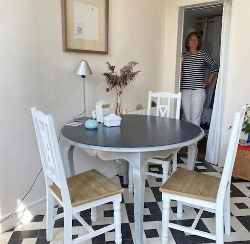 Charmante Maisonnette Proche Et Commerces Holiday home *